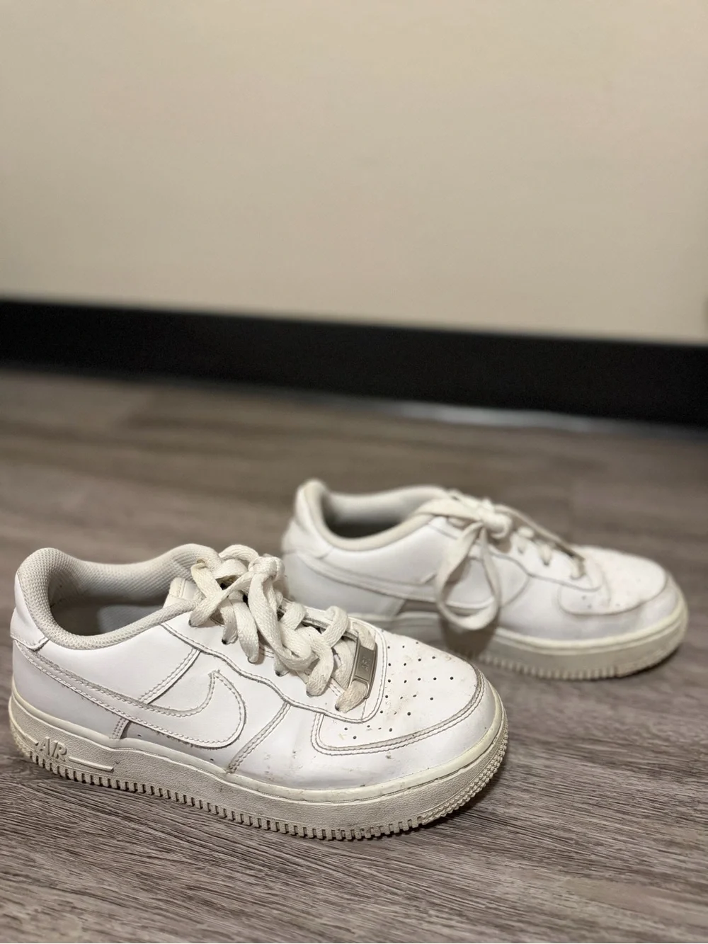 Nike White Low-Top Leather Sneakers
